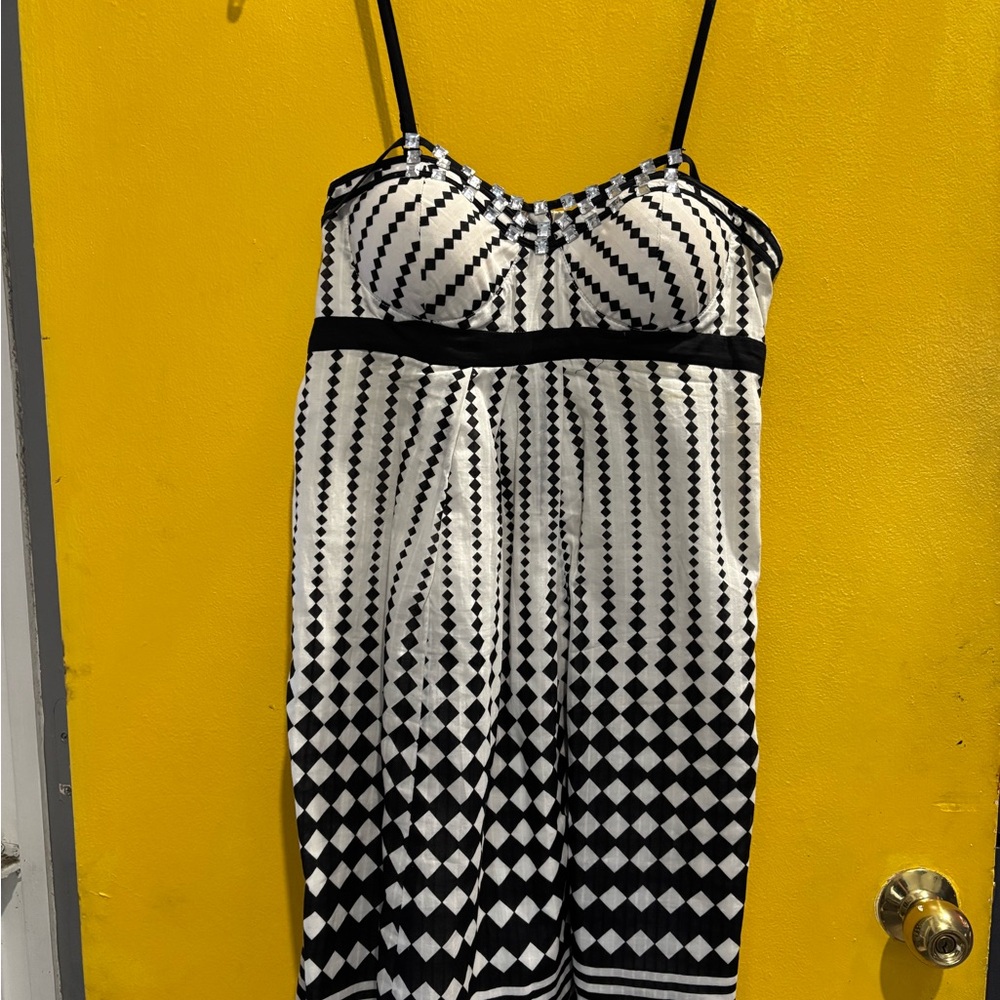 Black and White Geometric Pattern Dress
